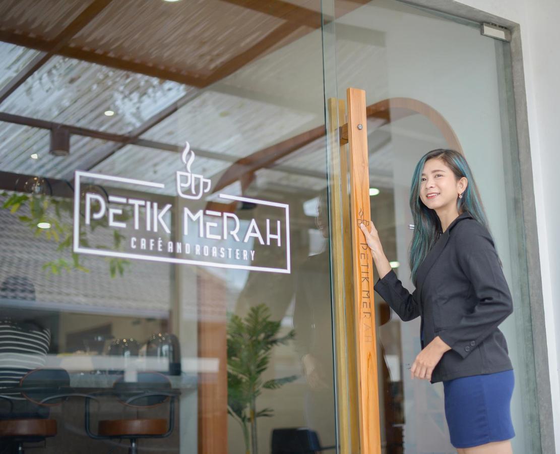 Petik Merah Homestay Pakualaman Екстериор снимка