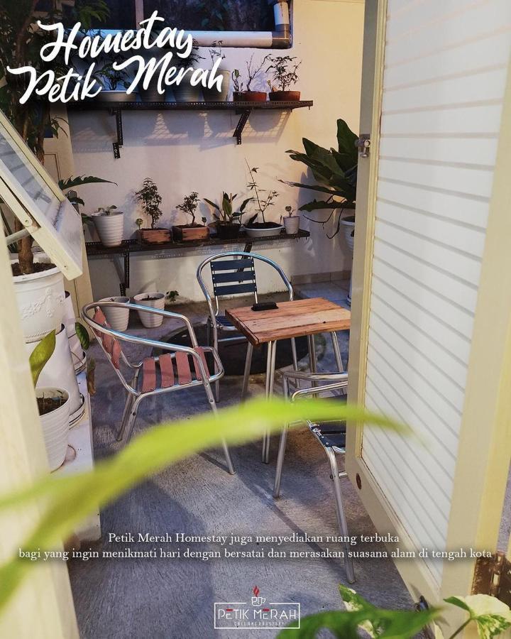 Petik Merah Homestay Pakualaman Екстериор снимка