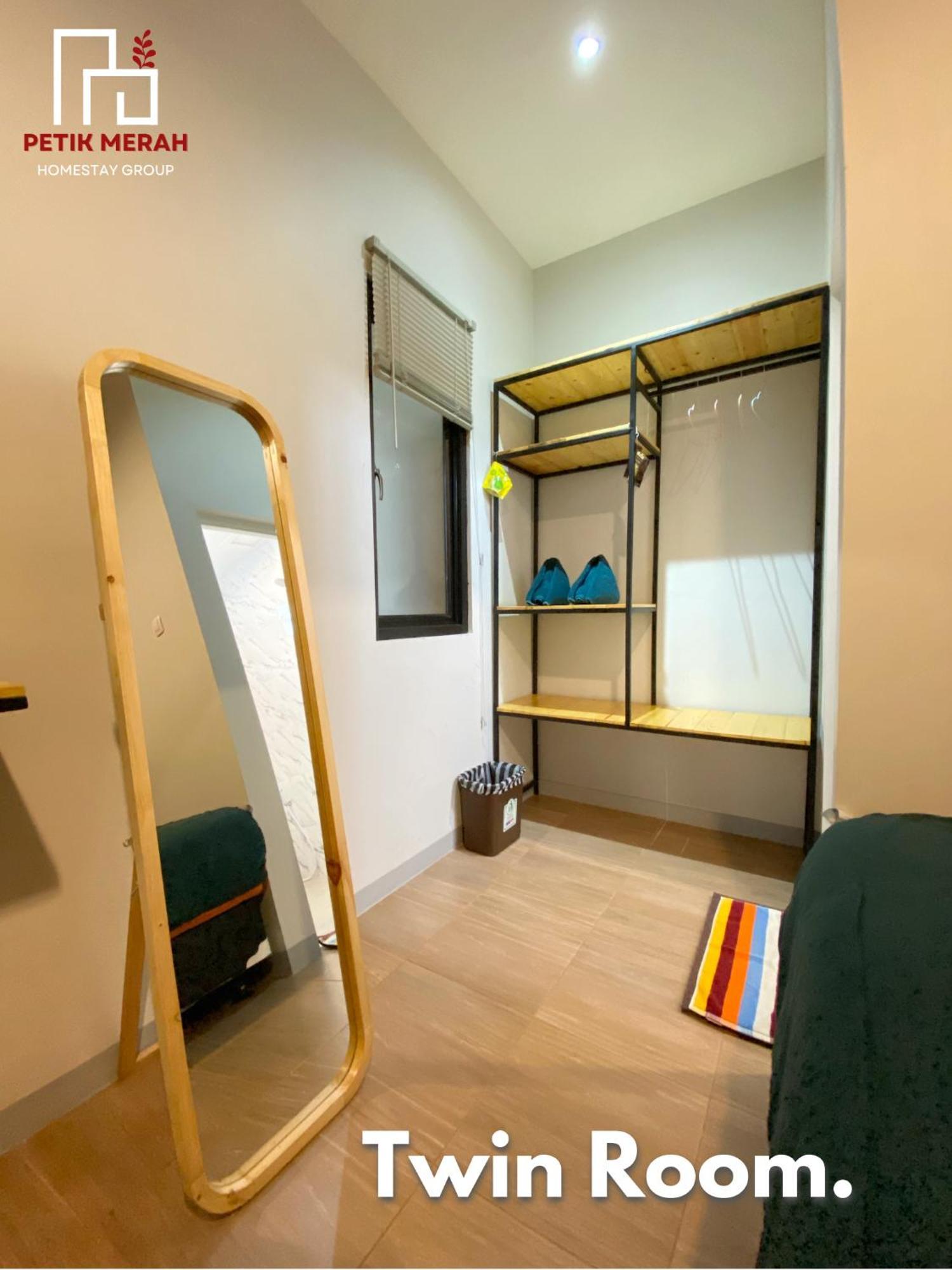 Petik Merah Homestay Pakualaman Екстериор снимка